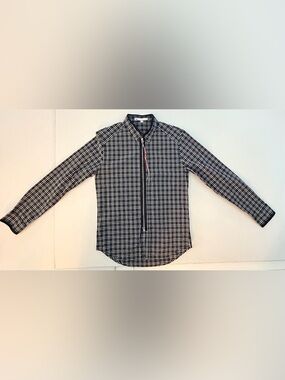 Five Centimeters Brand Men's Black & White Plaid Zip-Front Shirt. Size S